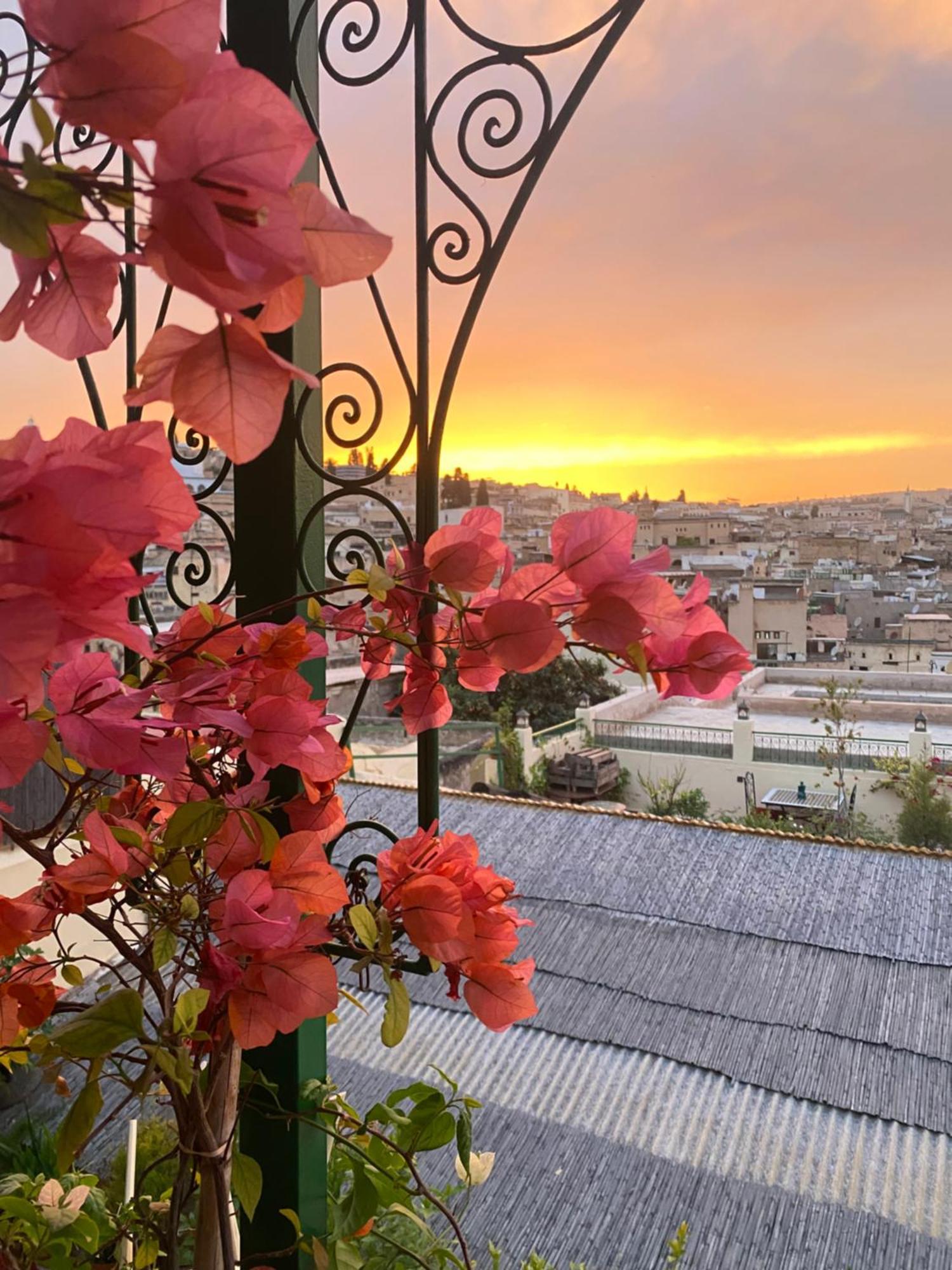 Riad Taj Salma Фес Екстериор снимка