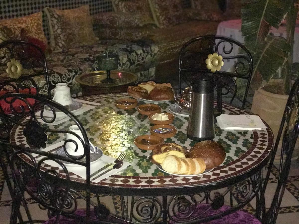 Riad Taj Salma Фес Екстериор снимка